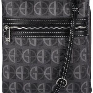 NWOT Giani Bernini Signature Zip Crossbody gray
